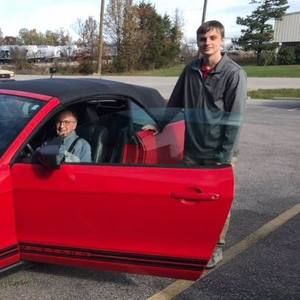 Meet your Posher, Cameron